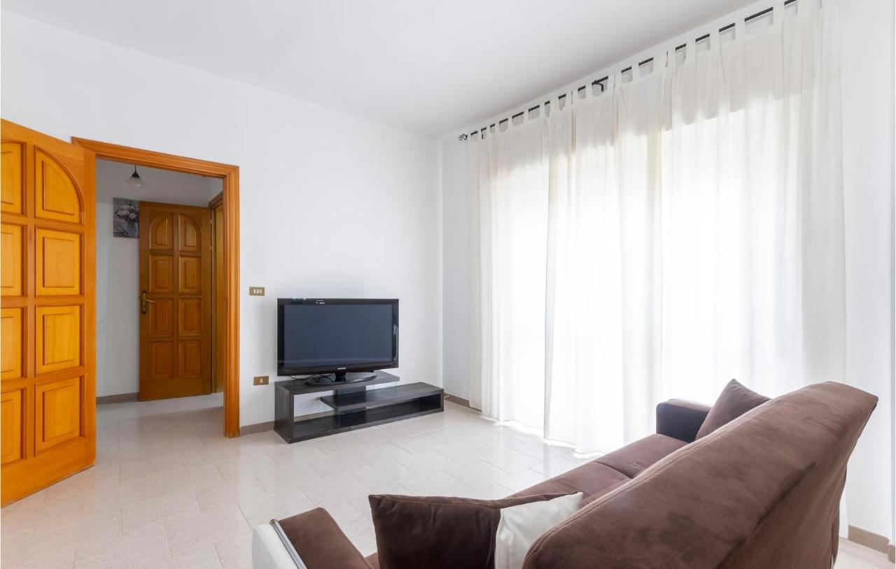 Lovely Apartment In Carovigno With Kitchen Luaran gambar