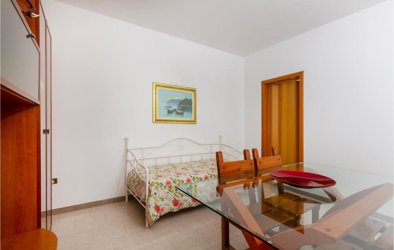 Lovely Apartment In Carovigno With Kitchen Luaran gambar